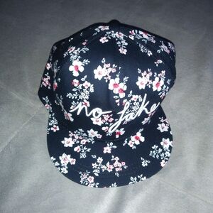 H&M No Fake Floral Black Cap Divided Unique Flowers Design Girls Ladies Womens